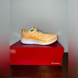 New Balance Fresh Foam 680v8 (white peach with coastal blue and gulf red)